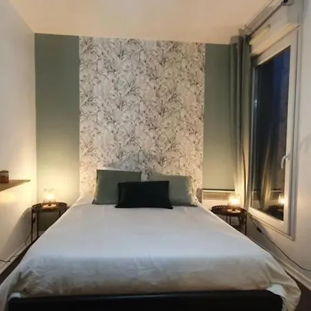 Apartment T3-rare-2 Chambres-parking Gratuit-2 Terrasses-netflix-proche Paris-la Defense *