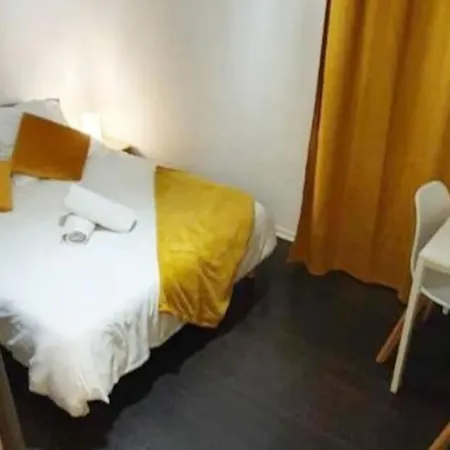 Apartment T3-rare-2 Chambres-parking Gratuit-2 Terrasses-netflix-proche Paris-la Defense *
