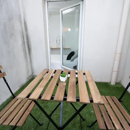 T3-rare-2 Chambres-parking Gratuit-2 Terrasses-netflix-proche Paris-la Defense Apartment