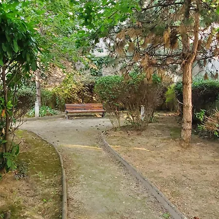 Apartment T3-rare-2 Chambres-parking Gratuit-2 Terrasses-netflix-proche Paris-la Defense Argenteuil